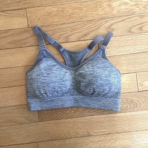 ⭐️2 FOR $20⭐️ Athletic WORKS Sports Bra Size Small - Picture 2 of 3